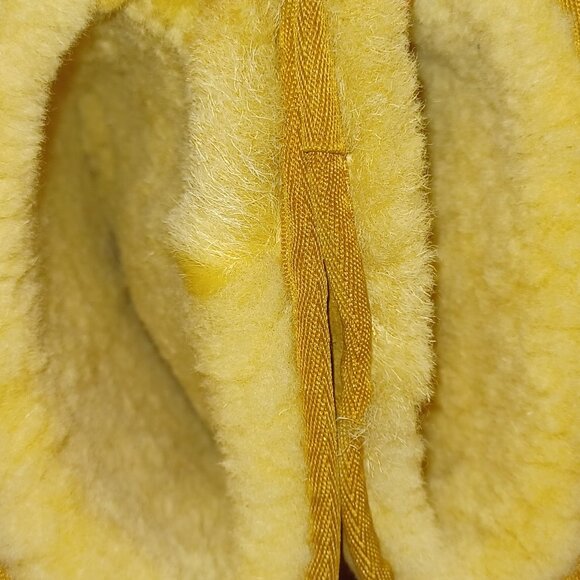 UGG Classic Boots Tan Size 7 - Picture 6 of 8